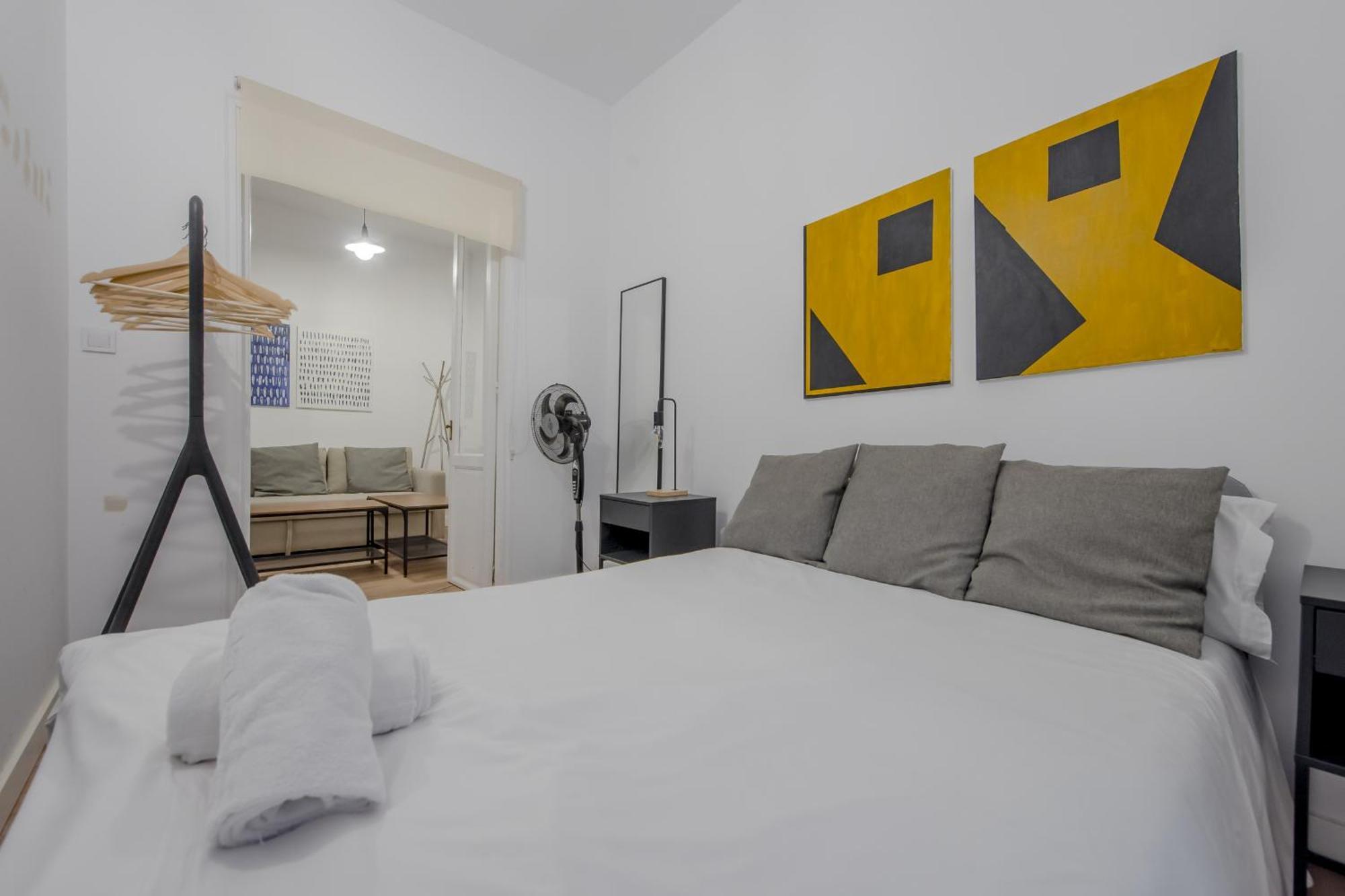 C-Cabeza Cool Apt Para 7 Al Lado De Tirso De Molina E1 Madrid Exterior foto